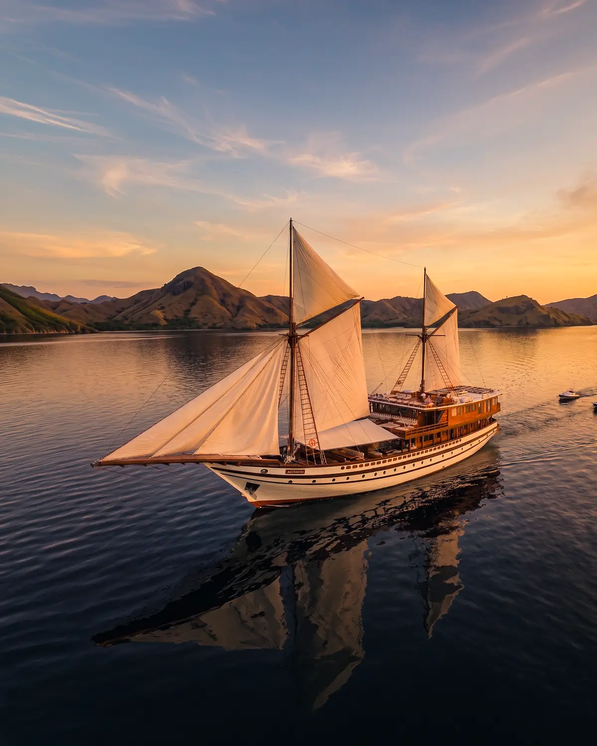 Sustainable and Eco-Conscious Komodo Liveaboard Travel